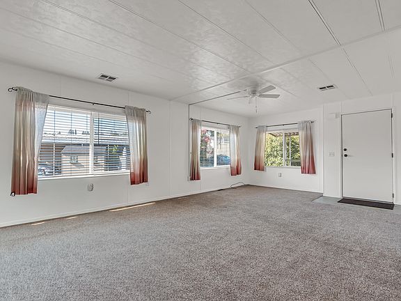 4th image of 488 Brushwood Dr Space 136