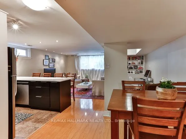 25 Love Cres, Toronto, ON M4E 1V6