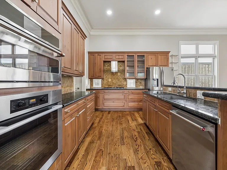 6019 Post Oak Green Ln — Photo 12