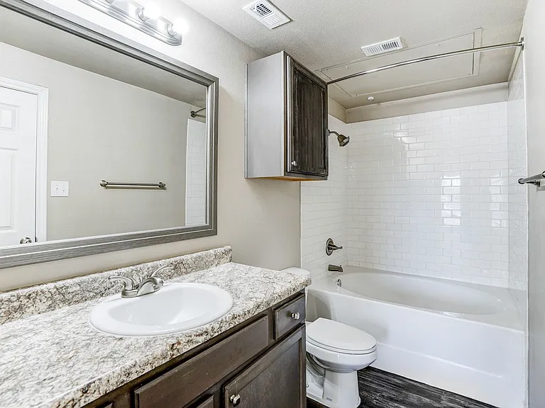 Saxony at Chase Oaks Apartments — Photo 30