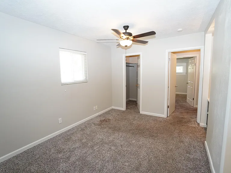 5707 N Bogart Ln — Photo 21