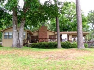 529 Lakewood Dr, Hemphill, TX 75948
