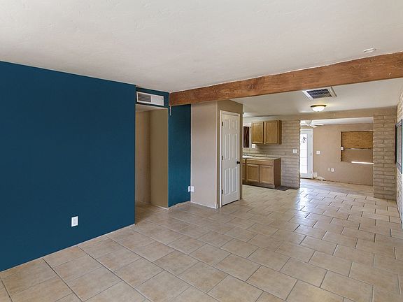 3rd image of 213 E Saguaro St