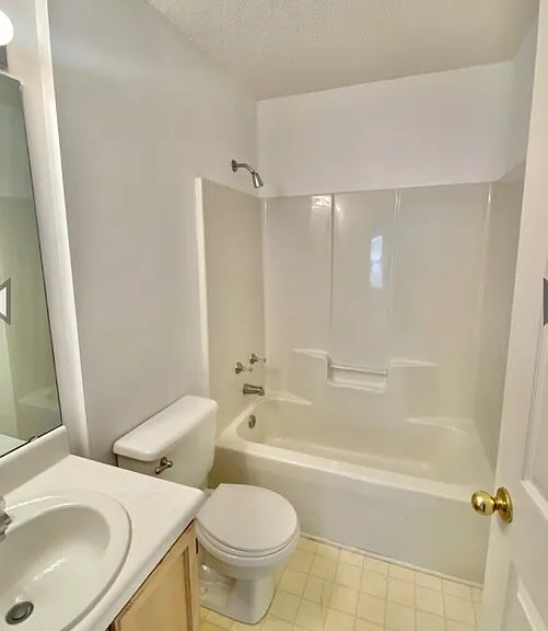 1914 Summer Hills Ln — Photo 10