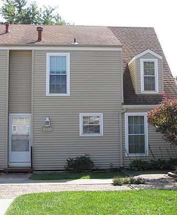 2nd image of 8111 N Stoddard Ave