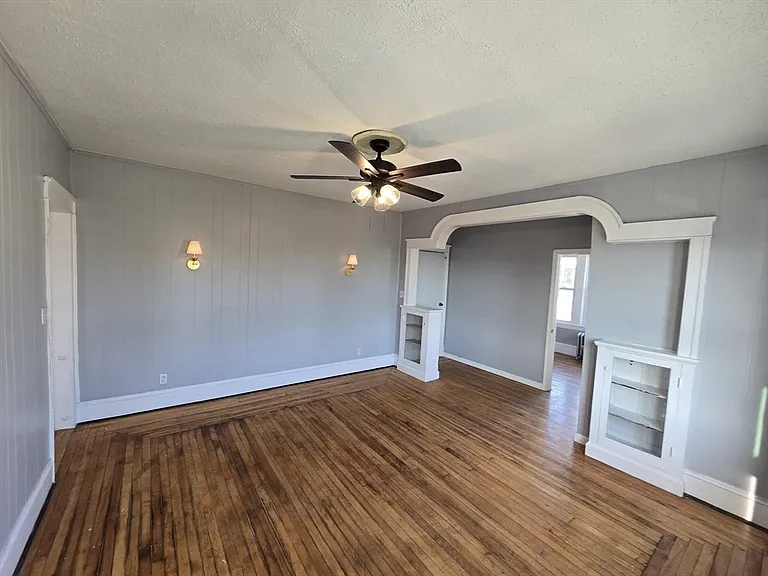 3 N Woodford St #2 — Photo 7