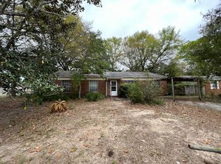 56 Port Dixie Blvd, Shalimar, FL 32579