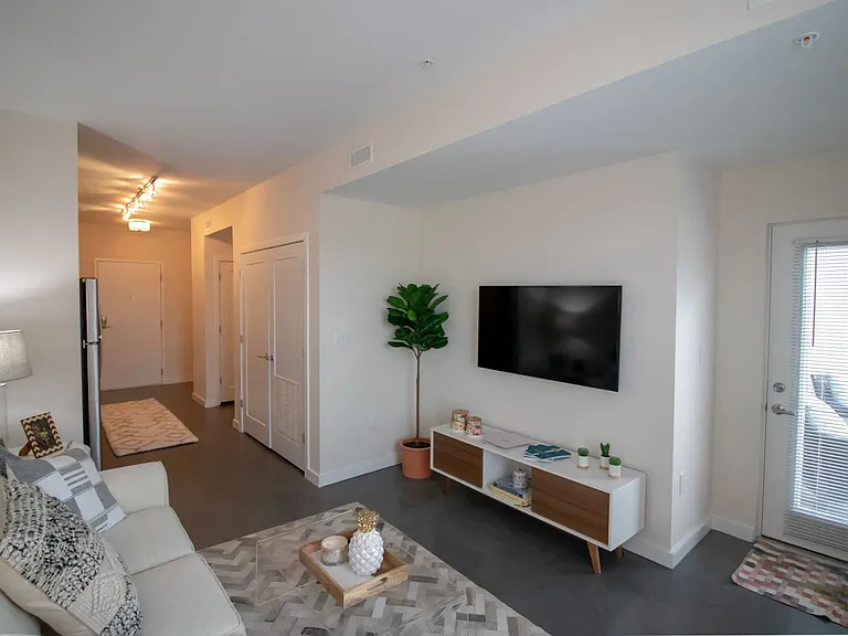 Enjoy concrete floors in all 2nd floor apartments, wood-look plank flooring on floors 3-5.