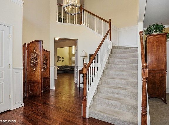 3rd image of 24145 W Hampshire Ln
