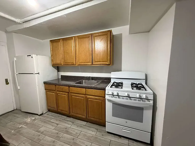 1801 Marmion Ave #W1 — Photo 4