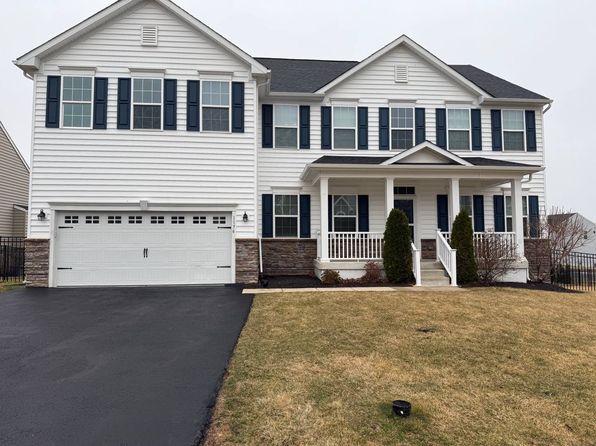 1176 Lynch Cir