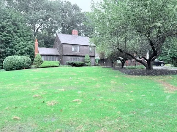 6 Greentree Ln, Newbury, MA 01922