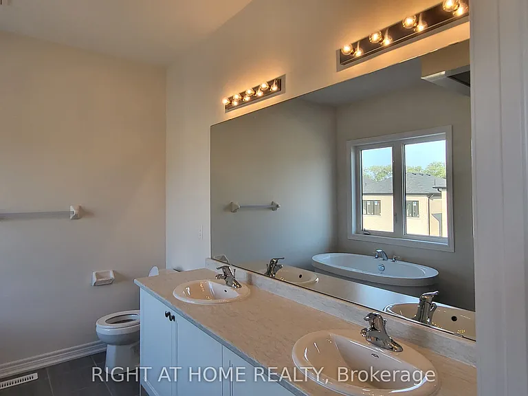 2117 Coppermine St — Photo 13