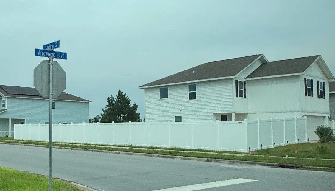 145 Arrowwood Blvd — Photo 3