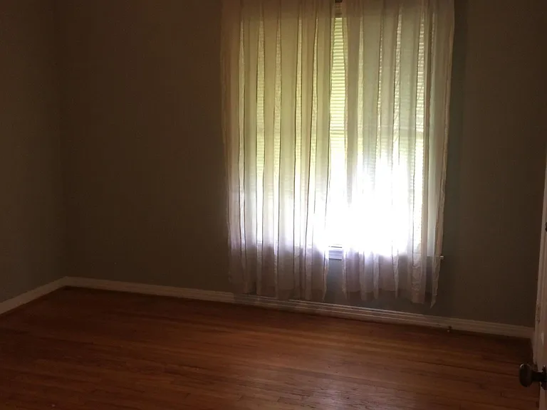 2203 Tisinger Ave — Photo 13