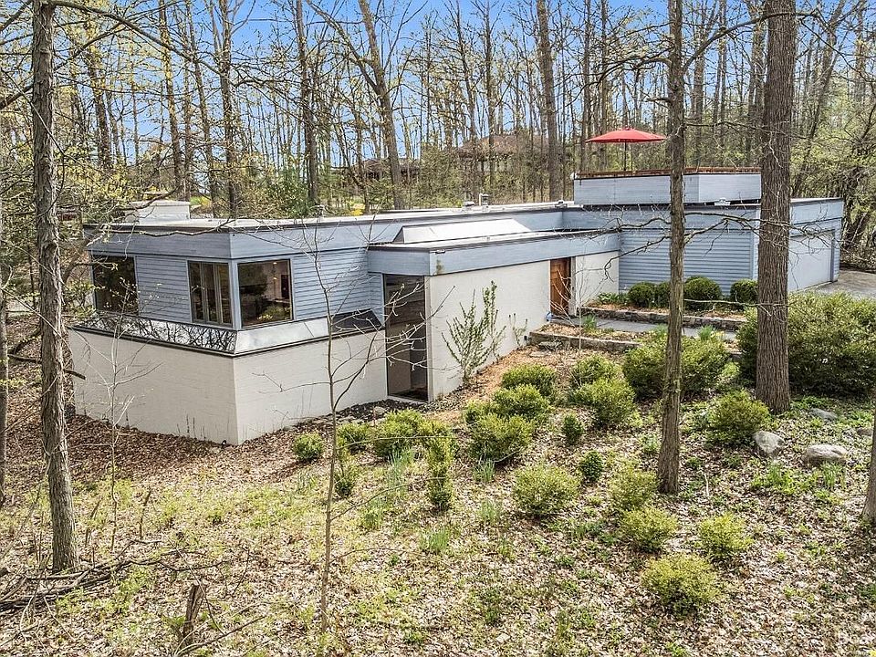 1st image of 3995 Penberton Dr