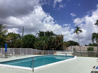 1501 NE 191st St #C21, Miami, FL 33179
