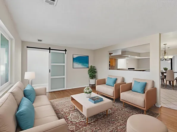 1700 Vassar Dr SE, Albuquerque, NM 87106