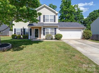 1016 Crowders Woods Dr, Gastonia, NC 28052