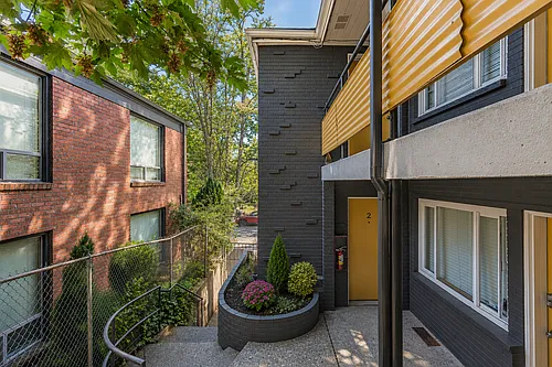 Eleanor Apartments Photo 1
