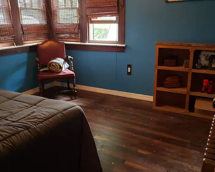 6105 Henry St — Photo 5