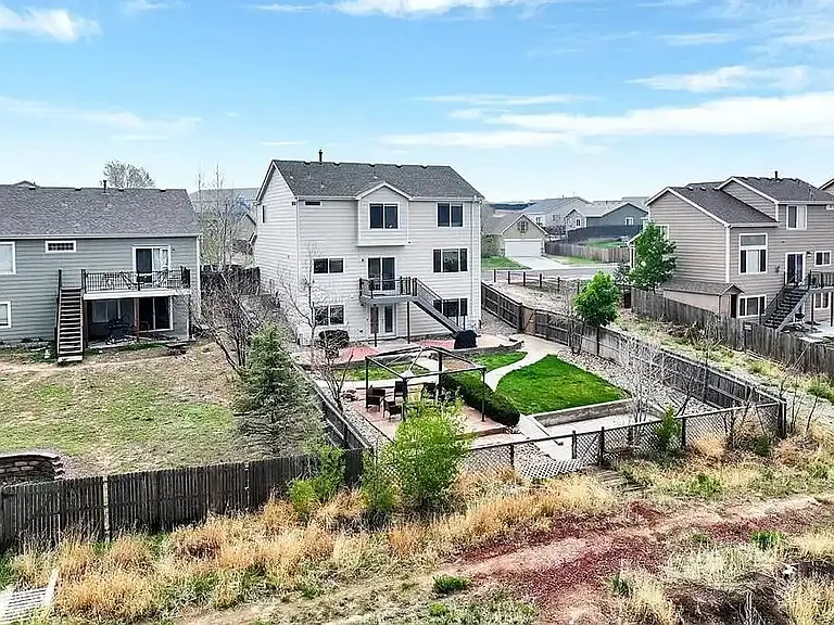 2030 Meadowbrook Pkwy — Photo 30