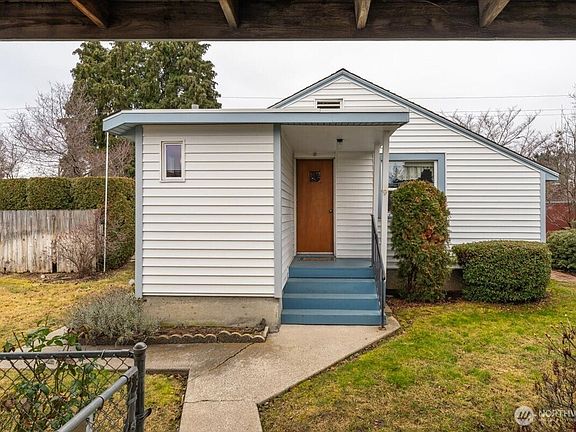 2nd image of 1202 Fifth Street