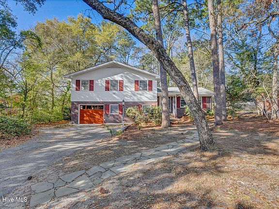 2nd image of 146 Wintergreen Road