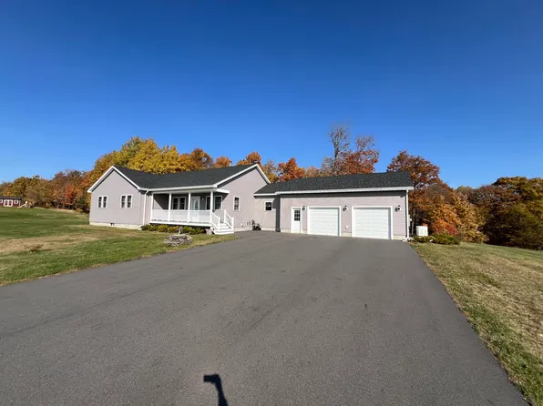 31 Ridge View Road, Dover-Foxcroft, ME 04426