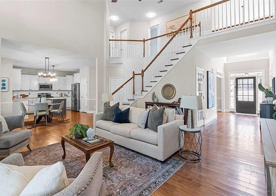 1st image of 221 Copper Leaf Way