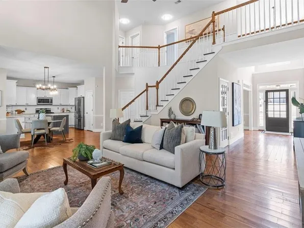 221 Copper Leaf Way, Dallas, GA 30132