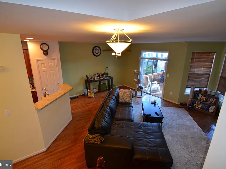 2946 Saxon Flowers Dr — Photo 10