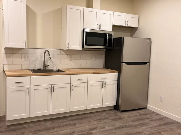 434 E 8th St #5, Moscow, ID 83843