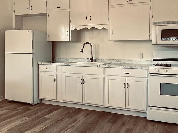 4th image of 609 Cagua Dr SE