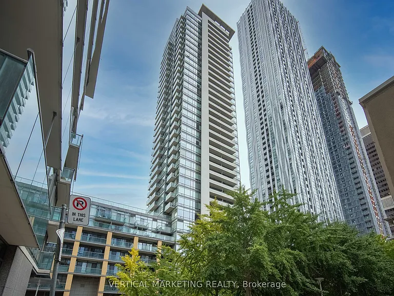 18 Yorkville Ave #1707 — Photo 2