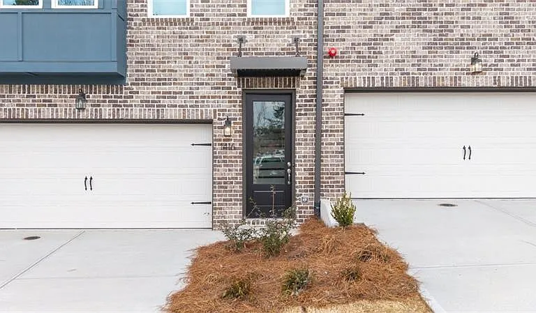 1416 Wicker Wood Pl SE — Photo 2