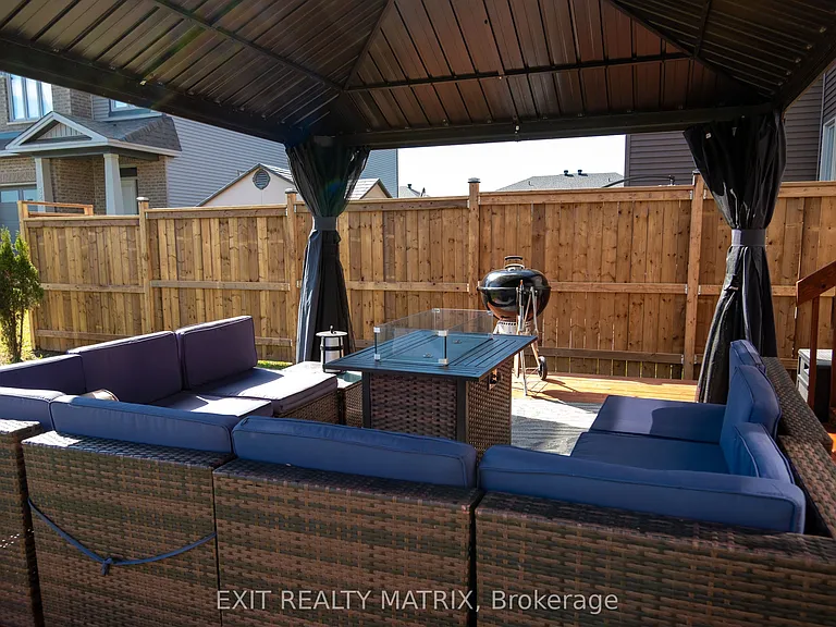 23 Duncanville St — Photo 36