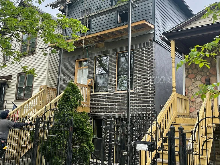 2624 W 24th St #1F — Photo 2
