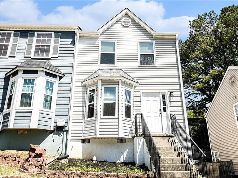 89 Bridge View Dr — Photo 2