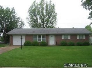 118 Elizabeth Dr, Swansea, IL 62226
