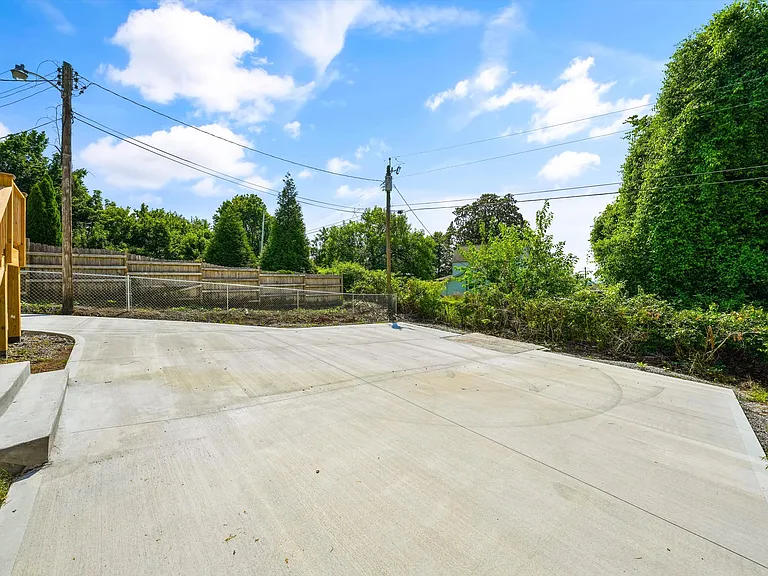 322 Hiawassee Ave NE — Photo 16