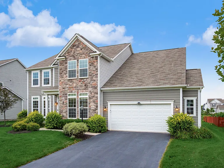 3793 Pyke Dr — Photo 5