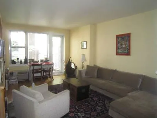 Rented by Immac Realty LLC. | media 18