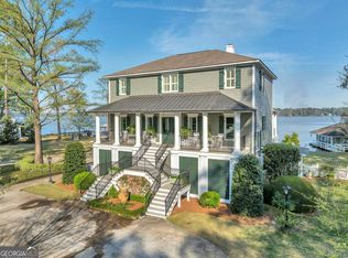 179 Riverside Dr, Cobb, GA 31735