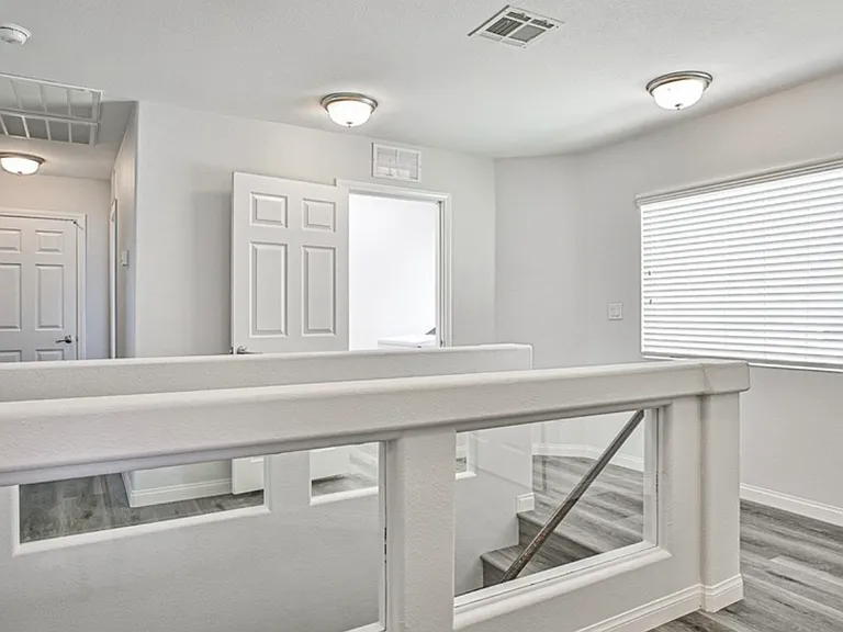 5390 Montauck Ave — Photo 20