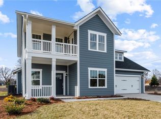 1698 Ashmead Ln, Clemmons, NC 27012