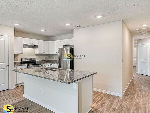 4th image of 1516 Yelford Cir #202