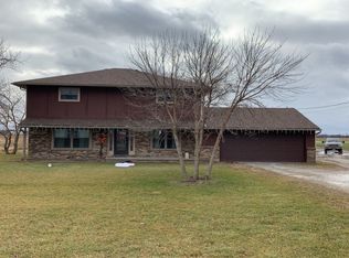 9520 Jerusalem Rd, Curtice, OH 43412