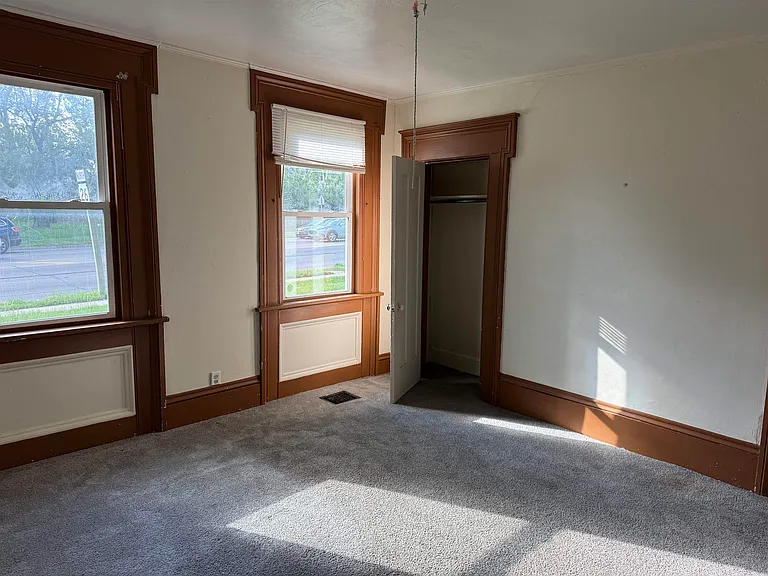 810 Milton Ave — Photo 9