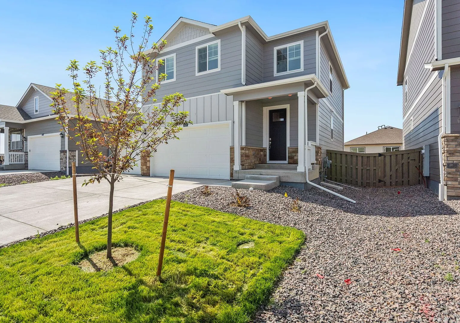 3 bedroom, 2 1/2 bath home in Tailholt! - — Photo 2